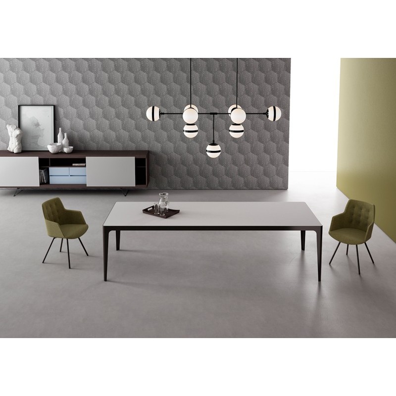 Mesa de reuniones para 8 y 14 personas Elegante mesa oficina Grand More